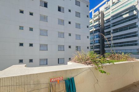 Apartamento para alugar com 260m², 3 quartos e 2 vagas