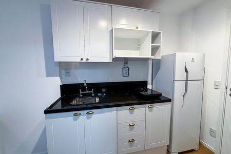 Cozinha de kitnet/studio para alugar com 1 quarto, 26m² em Sumarezinho, São Paulo