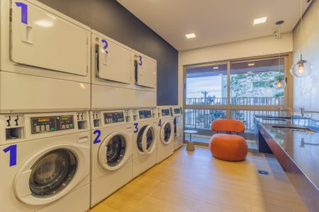 Studio para alugar com 26m², 1 quarto e sem vaga Studio para alugar com 26m², 1 quarto e sem vagaÁrea comum - Lavanderia