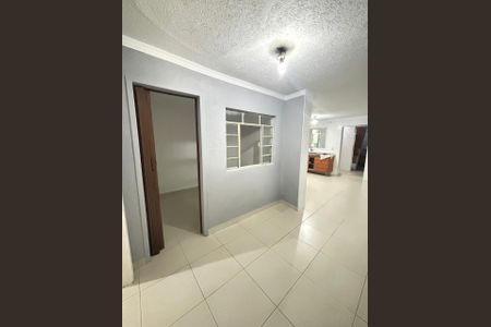 Casa à venda com 4 quartos, 170m² em Vila Nossa Senhora do Retiro, São Paulo