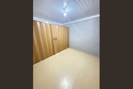 Quarto de casa à venda com 4 quartos, 170m² em Vila Nossa Senhora do Retiro, São Paulo