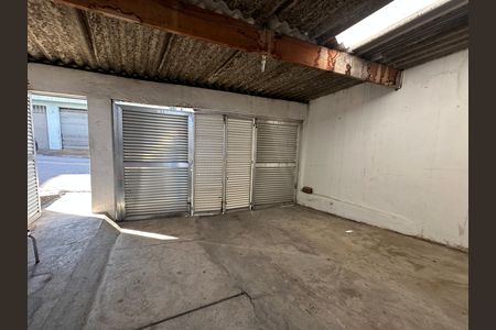Garagem de casa para alugar com 3 quartos, 100m² em Jardim Regina Alice, Barueri