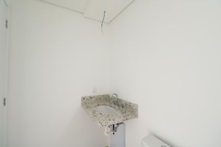 Apartamento à venda com 67m², 2 quartos e 2 vagas Apartamento à venda com 67m², 2 quartos e 2 vagasBanheiro da Suíte