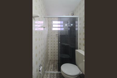 Banheiro de apartamento à venda com 2 quartos, 62m² em Glória, Porto Alegre