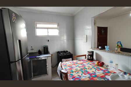 Cozinha de apartamento para alugar com 2 quartos, 48m² em Guaianases, São Paulo