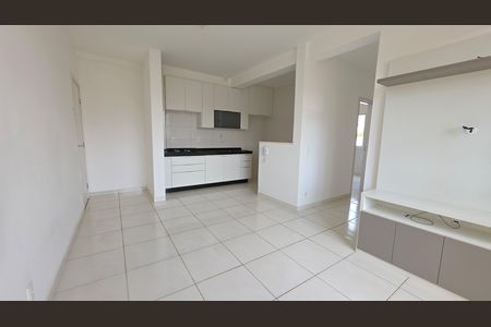 Sala de apartamento à venda com 2 quartos, 70m² em Residencial Visão, Lagoa Santa