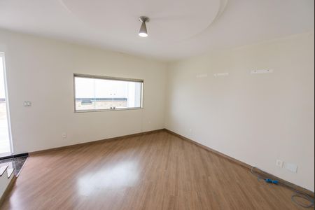 Casa de condomínio para alugar com 200m², 3 quartos e 2 vagas Casa de condomínio para alugar com 200m², 3 quartos e 2 vagasSala de TV