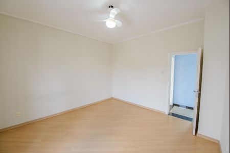 Casa de condomínio para alugar com 200m², 3 quartos e 2 vagas Casa de condomínio para alugar com 200m², 3 quartos e 2 vagasQuarto 1