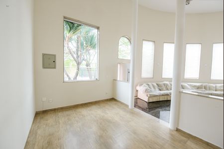 Casa de condomínio para alugar com 200m², 3 quartos e 2 vagas Casa de condomínio para alugar com 200m², 3 quartos e 2 vagasSala de Jantar