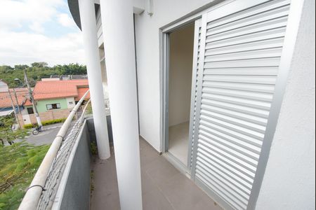 Casa de condomínio para alugar com 200m², 3 quartos e 2 vagas Casa de condomínio para alugar com 200m², 3 quartos e 2 vagasVaranda do Quarto 2