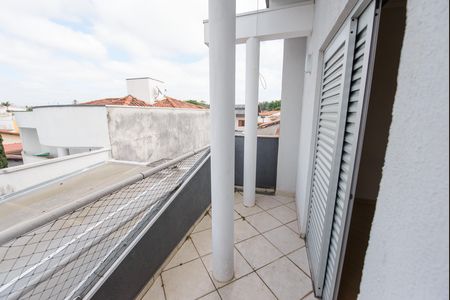 Casa de condomínio para alugar com 200m², 3 quartos e 2 vagas Casa de condomínio para alugar com 200m², 3 quartos e 2 vagasVaranda do Quarto 1