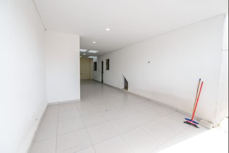 Casa de condomínio para alugar com 200m², 3 quartos e 2 vagas Casa de condomínio para alugar com 200m², 3 quartos e 2 vagasGaragem