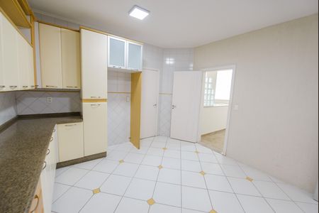 Casa de condomínio para alugar com 200m², 3 quartos e 2 vagas Casa de condomínio para alugar com 200m², 3 quartos e 2 vagasCozinha