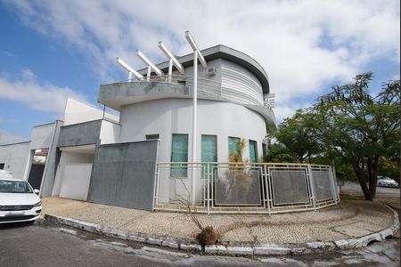 Casa de condomínio para alugar com 200m², 3 quartos e 2 vagas Casa de condomínio para alugar com 200m², 3 quartos e 2 vagasFachada da Casa