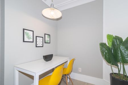 Apartamento à venda com 35m², 1 quarto e 1 vaga Apartamento à venda com 35m², 1 quarto e 1 vagaSala