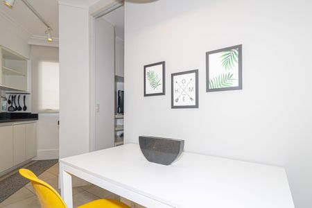 Apartamento à venda com 35m², 1 quarto e 1 vaga Apartamento à venda com 35m², 1 quarto e 1 vagaSala