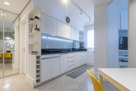 Apartamento à venda com 35m², 1 quarto e 1 vaga Apartamento à venda com 35m², 1 quarto e 1 vagaSala