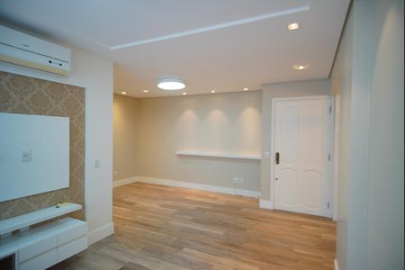 Apartamento para alugar com 105m², 3 quartos e 1 vagaSala