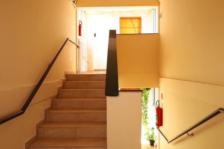 Apartamento para alugar com 51m², 2 quartos e 1 vagaÁrea comum - Saguão do andar