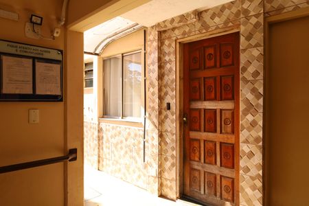Apartamento para alugar com 51m², 2 quartos e 1 vagaÁrea comum - Saguão do prédio