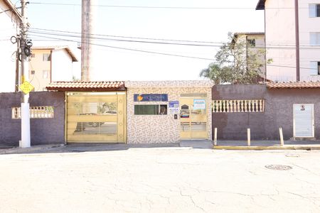 Fachada do condomínio - Placa GRANDE instalada na fachada do condomínio dia 10.07.2026 - Código da placa: SWRM-610 de apartamento para alugar com 2 quartos, 51m² em Jardim Marilu, São Paulo