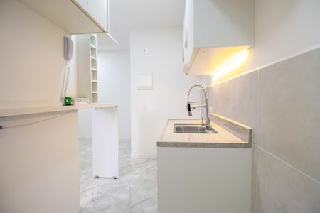 Apartamento à venda com 68m², 2 quartos e 1 vaga Apartamento à venda com 68m², 2 quartos e 1 vagaCozinha e Área de Serviço