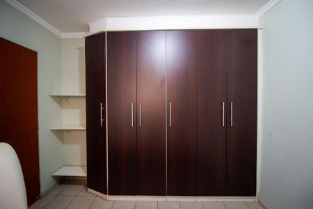 Quarto 1 de apartamento para alugar com 2 quartos, 51m² em Jardim dos Estados, Sorocaba