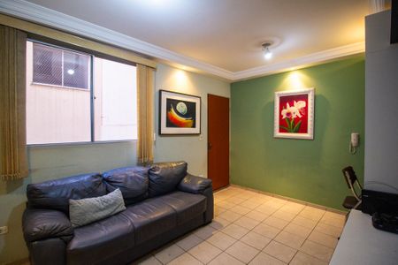 Sala  de apartamento para alugar com 2 quartos, 51m² em Jardim dos Estados, Sorocaba