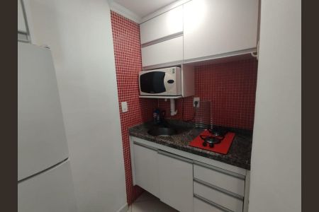 Foto 03 de apartamento para alugar com 1 quarto, 37m² em Indianópolis, São Paulo