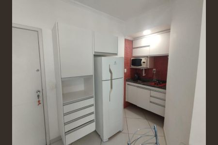 Foto 02 de apartamento para alugar com 1 quarto, 37m² em Indianópolis, São Paulo