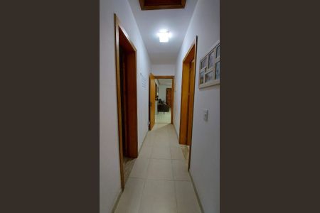 Casa de condomínio para alugar com 98m², 2 quartos e 5 vagas Casa de condomínio para alugar com 98m², 2 quartos e 5 vagasCorredor