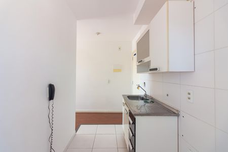 Cozinha  de apartamento à venda com 2 quartos, 49m² em Jardim Roberto, Osasco