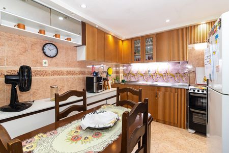 Cozinha de apartamento à venda com 2 quartos, 71m² em Vila Valqueire, Rio de Janeiro