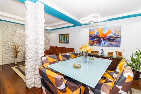 Apartamento à venda com 71m², 2 quartos e 1 vaga Apartamento à venda com 71m², 2 quartos e 1 vagaSala