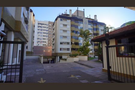 Apartamento para alugar com 109m², 4 quartos e 1 vagaFachada e portaria