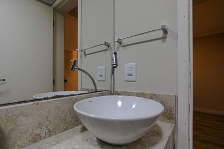 Apartamento para alugar com 48m², 2 quartos e 1 vaga Apartamento para alugar com 48m², 2 quartos e 1 vagaBanheiro