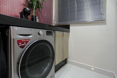 Área de Serviço de apartamento para alugar com 2 quartos, 48m² em Vila Mogilar, Mogi das Cruzes