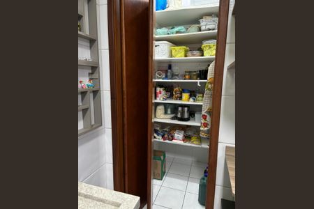 Casa para alugar com 567m², 4 quartos e 5 vagas Casa para alugar com 567m², 4 quartos e 5 vagasCozinha