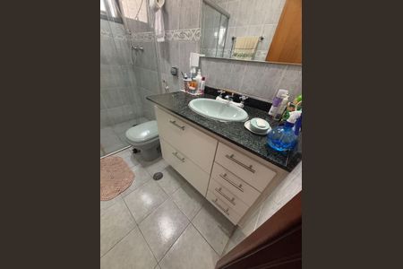 Casa para alugar com 567m², 4 quartos e 5 vagas Casa para alugar com 567m², 4 quartos e 5 vagasBanheiro