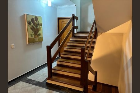 Casa para alugar com 567m², 4 quartos e 5 vagas Casa para alugar com 567m², 4 quartos e 5 vagasSala