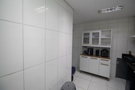 Casa à venda com 125m², 4 quartos e sem vaga Casa à venda com 125m², 4 quartos e sem vagaCozinha casa 1