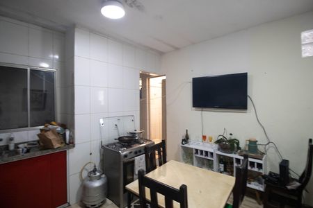 Casa à venda com 125m², 4 quartos e sem vaga Casa à venda com 125m², 4 quartos e sem vagaCozinha 3