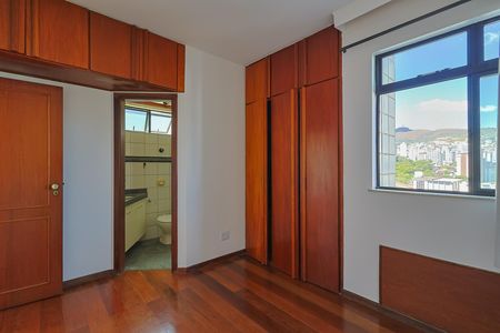 Apartamento à venda com 1 quarto, 45m² em Cruzeiro, Belo Horizonte