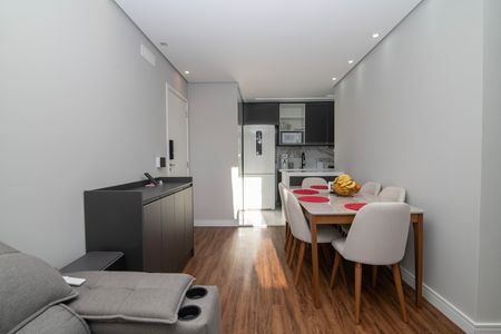 Apartamento para alugar com 58m², 2 quartos e 1 vaga Apartamento para alugar com 58m², 2 quartos e 1 vagaSala