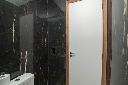 Apartamento para alugar com 58m², 2 quartos e 1 vaga Apartamento para alugar com 58m², 2 quartos e 1 vagaBanheiro do Quarto 2 Suíte