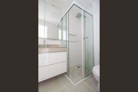 Apartamento à venda com 80m², 2 quartos e 2 vagas Apartamento à venda com 80m², 2 quartos e 2 vagasBanheiro da Suíte