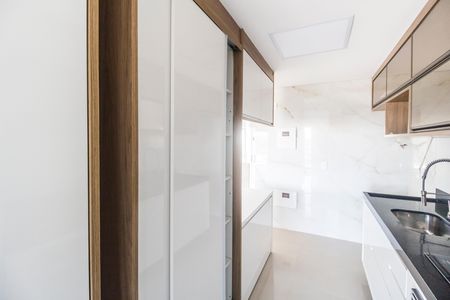Apartamento à venda com 80m², 2 quartos e 2 vagas Apartamento à venda com 80m², 2 quartos e 2 vagasCozinha