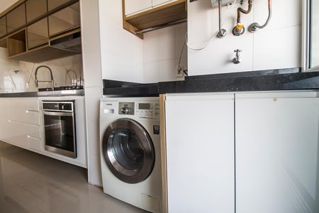 Apartamento à venda com 80m², 2 quartos e 2 vagas Apartamento à venda com 80m², 2 quartos e 2 vagasÁrea de Serviço