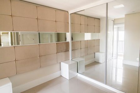 Apartamento à venda com 80m², 2 quartos e 2 vagas Apartamento à venda com 80m², 2 quartos e 2 vagasSuíte 1