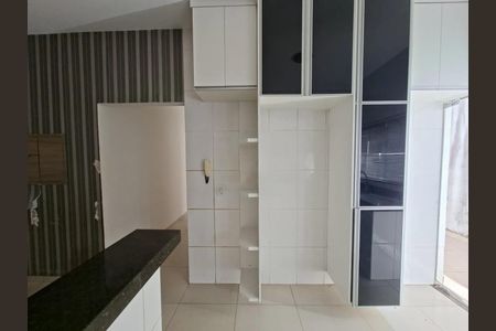 Casa para alugar com 150m², 3 quartos e 2 vagas Casa para alugar com 150m², 3 quartos e 2 vagasCozinha